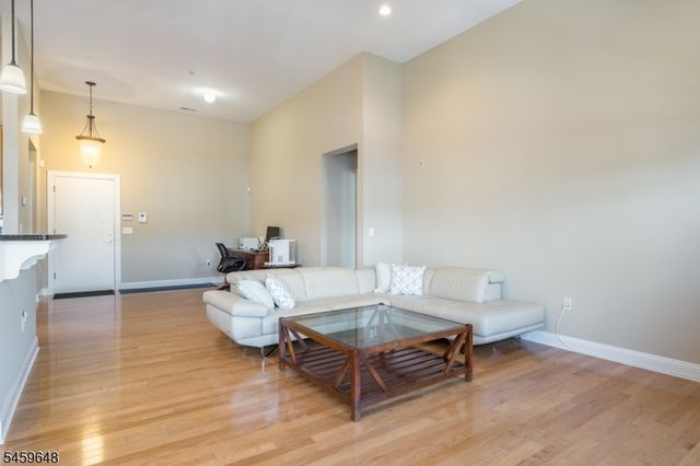 1403 Town Center Way, Livingston Twp., NJ 07039