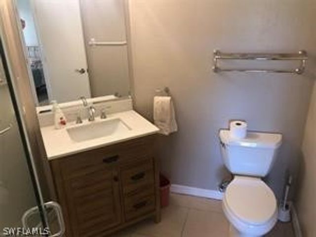 2644 Kings Lake BLVD 6-103, Naples, FL 34112