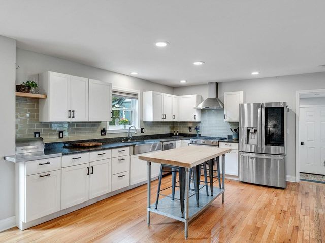 63 Brook Drive, Burlington, VT 05408