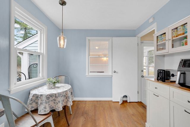 38 Northway Dr, Springfield, MA 01119