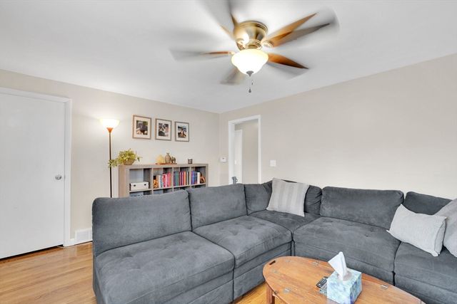 38 Northway Dr, Springfield, MA 01119