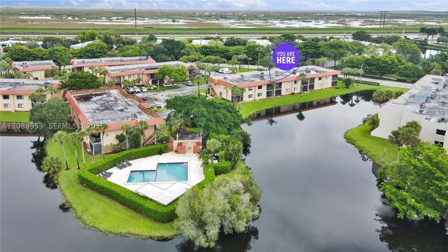 150 Lakeview Dr 203, Weston, FL 33326