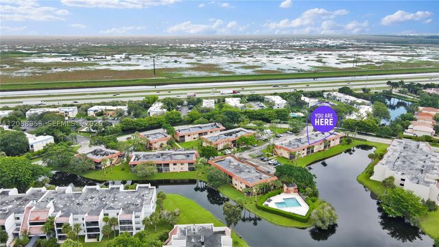 150 Lakeview Dr 203, Weston, FL 33326