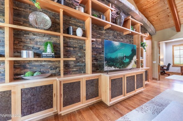 48 Rose Creek Lane, Reno, NV 89511