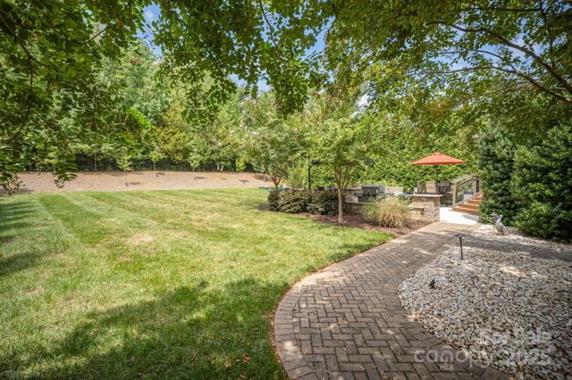 6211 Jepson Court, Charlotte, NC 28214