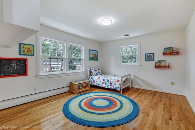 116 Stonewall PL, Newport News, VA 23606