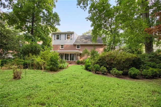 116 Stonewall PL, Newport News, VA 23606