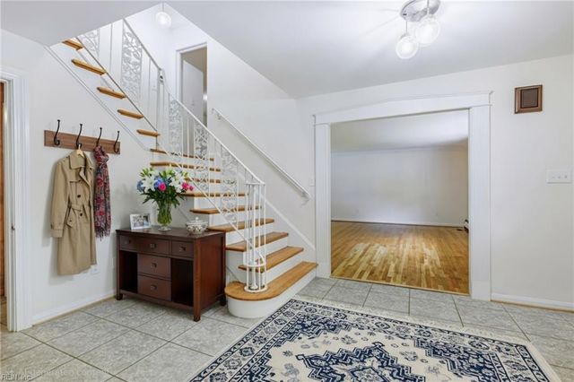 116 Stonewall PL, Newport News, VA 23606