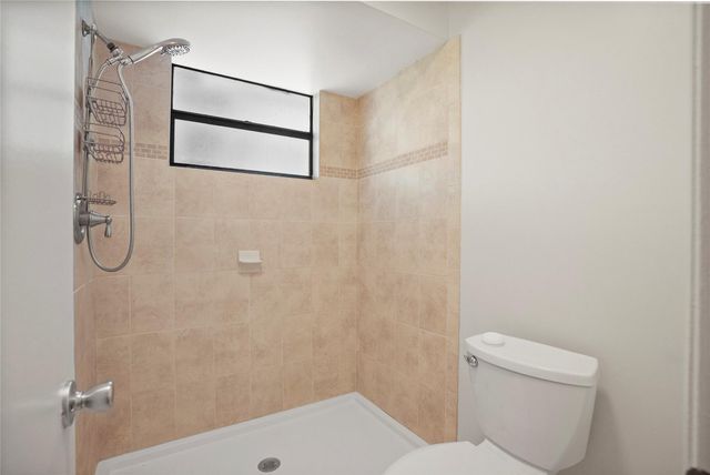 510 NW 103rd Ter 510, Pembroke Pines, FL 33026