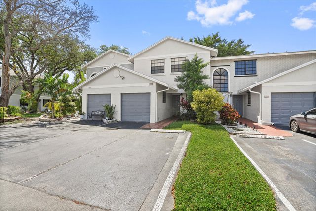 510 NW 103rd Ter 510, Pembroke Pines, FL 33026