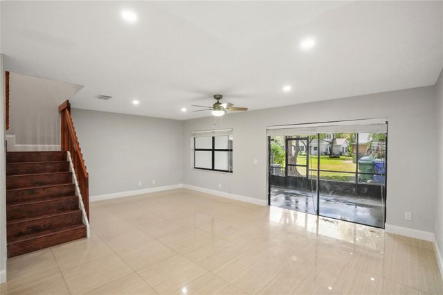 510 NW 103rd Ter 510, Pembroke Pines, FL 33026