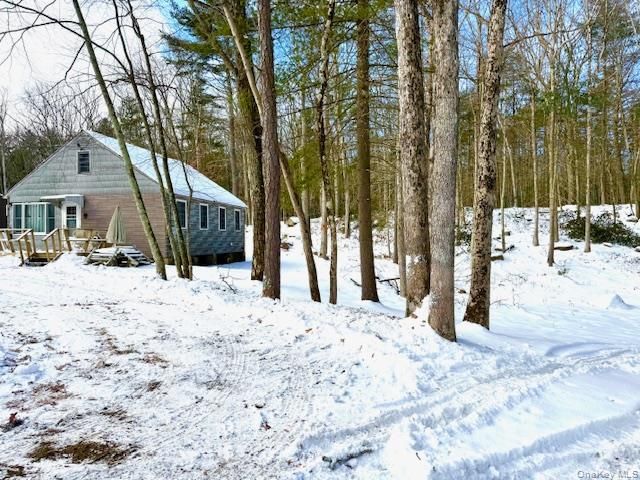195 W Mohican Trail, Glen Spey, NY 12737