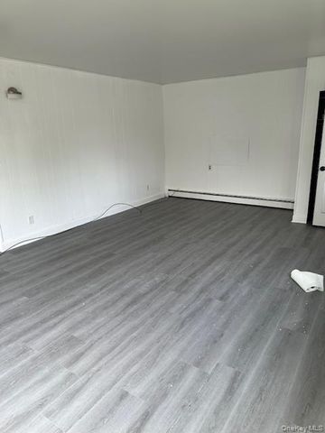 41 Clement Street, Glen Cove, NY 11542