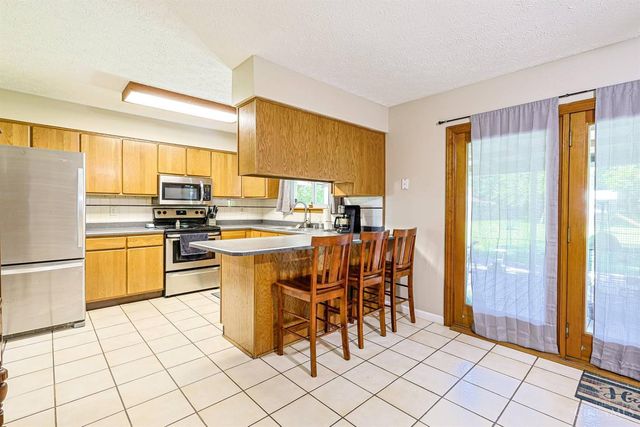 813 S First Street, Trenton, OH 45067