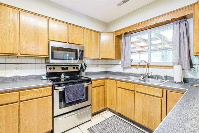 813 S First Street, Trenton, OH 45067