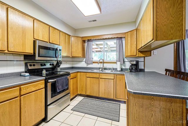 813 S First Street, Trenton, OH 45067