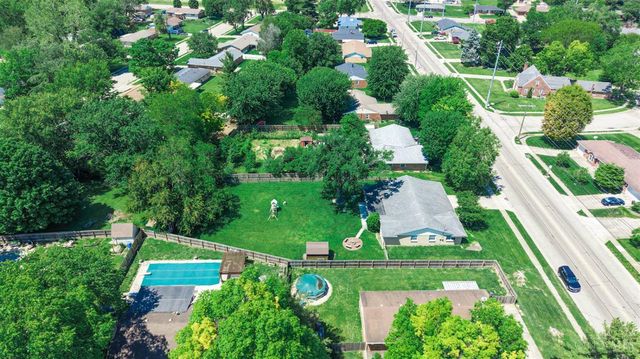 813 S First Street, Trenton, OH 45067