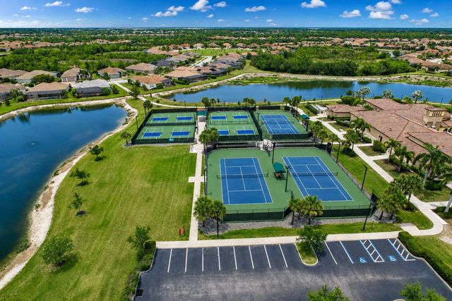 12385 AMICA LOOP, Venice, FL 34293