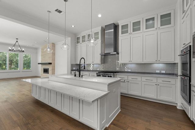 406 Woodside TER, Austin, TX 78738