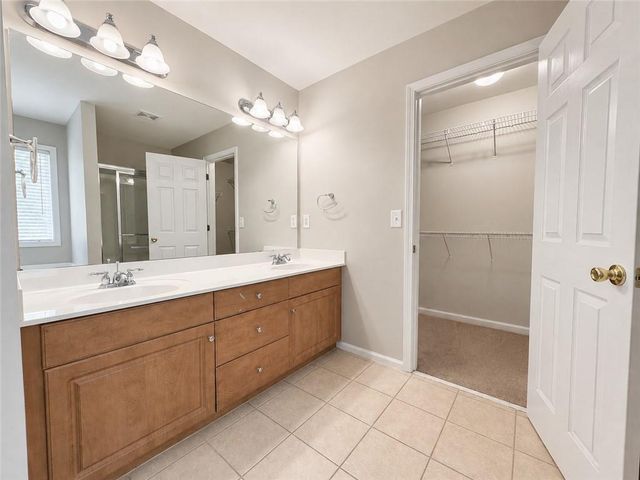 8 Creekside Overlook View, Hiram, GA 30141