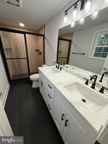7017 COLLINS AVE, Pennsauken, NJ 08109