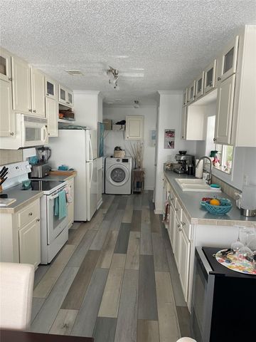 8640 SW 16th Court, Davie, FL 33324