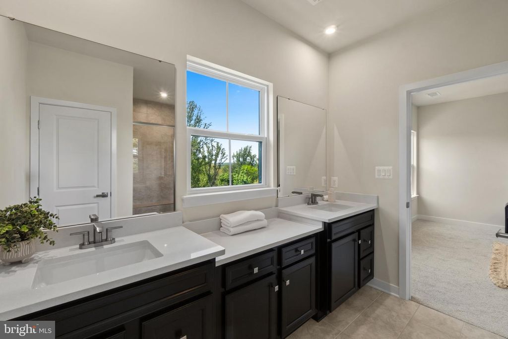 Image 21 of property listing at 13826 RIDGEVIEW CT, Cockeysville, MD 21030
