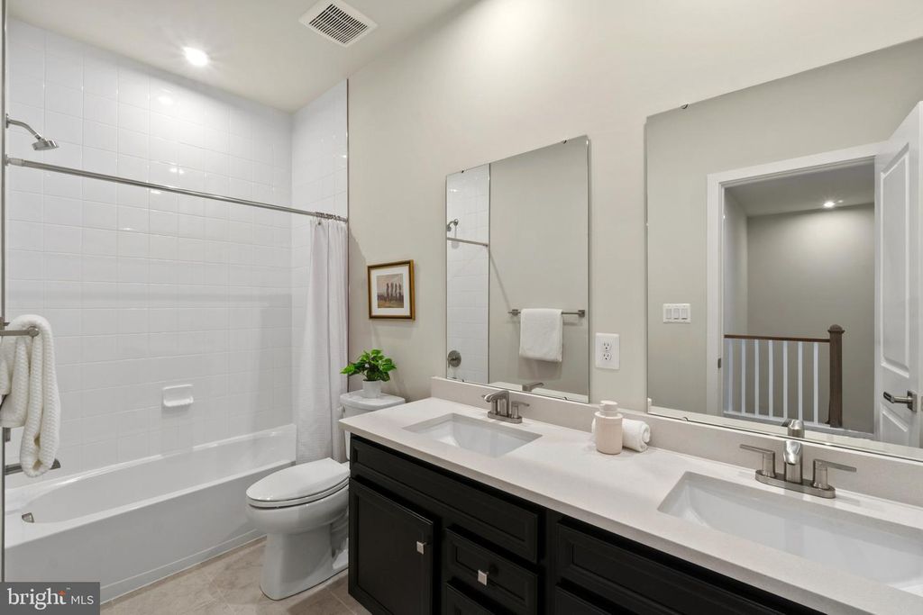 Image 28 of property listing at 13826 RIDGEVIEW CT, Cockeysville, MD 21030