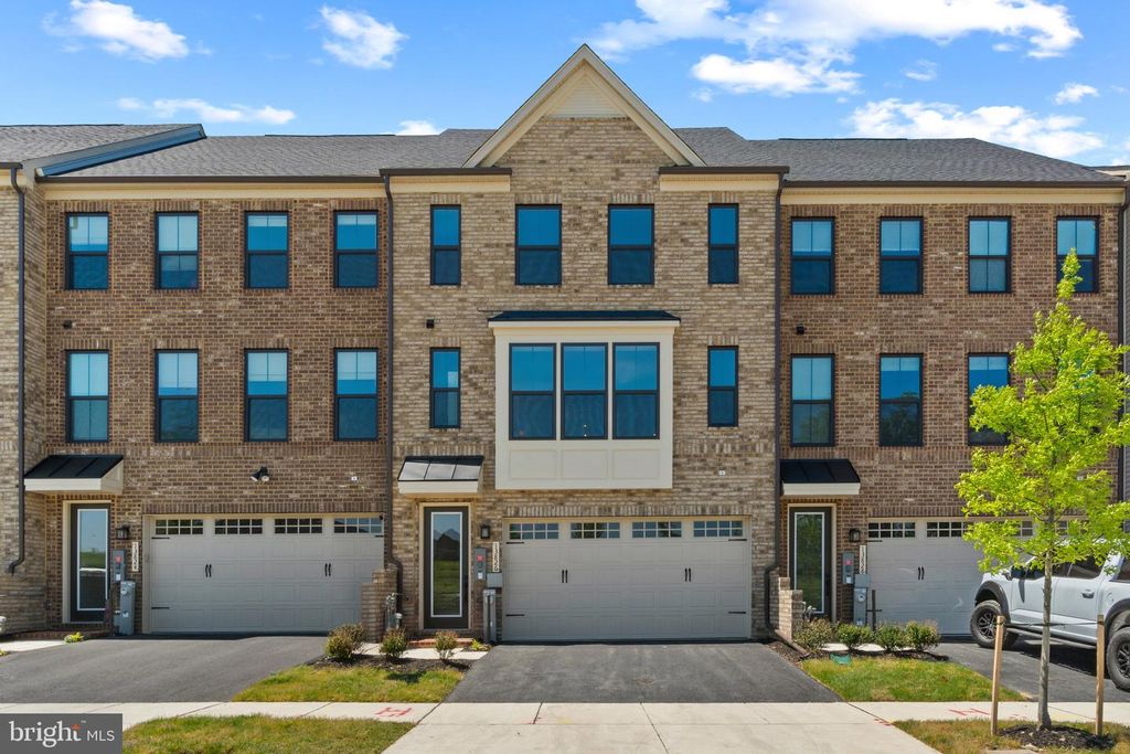 Image 45 of property listing at 13826 RIDGEVIEW CT, Cockeysville, MD 21030