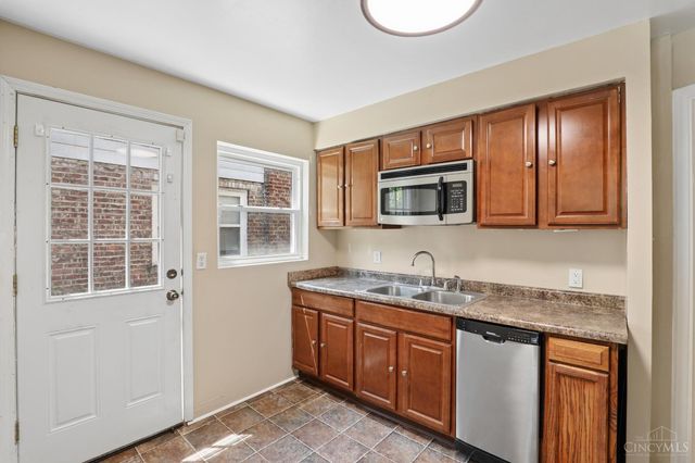 2652 Cedarbrook Drive, Golf Manor, OH 45237