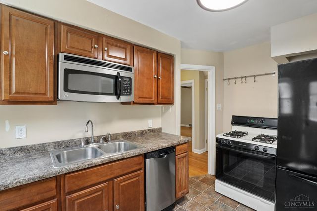 2652 Cedarbrook Drive, Golf Manor, OH 45237