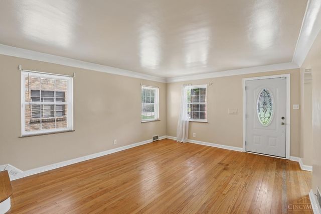 2652 Cedarbrook Drive, Golf Manor, OH 45237