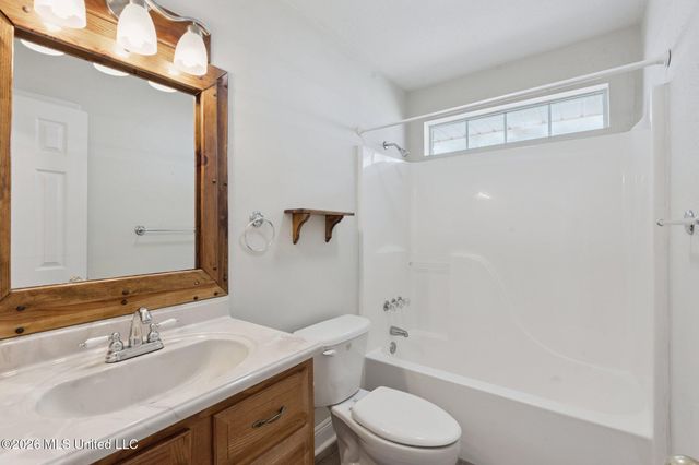 5029 Midway Street, Ocean Springs, MS 39564