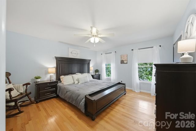 6089 Northlake Drive, Hickory, NC 28601