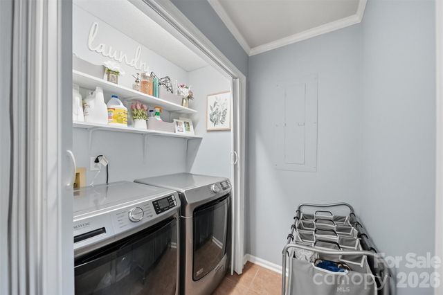 6089 Northlake Drive, Hickory, NC 28601