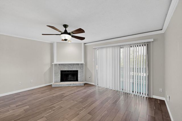 5840 Spring Valley Road 810, Dallas, TX 75254