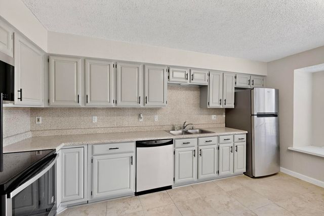 5840 Spring Valley Road 810, Dallas, TX 75254