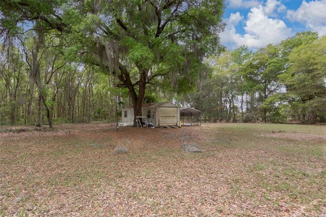 1905 MYRTLE LAKE AVENUE, Fruitland Park, FL 34731