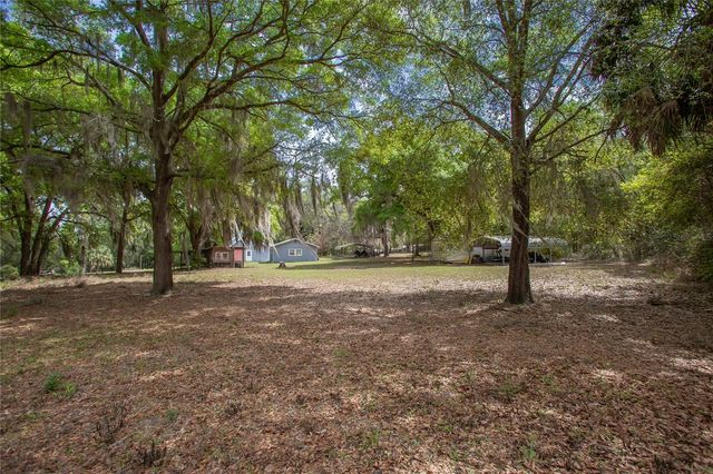 1905 MYRTLE LAKE AVENUE, Fruitland Park, FL 34731