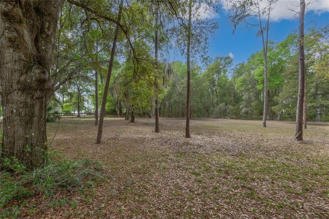 1905 MYRTLE LAKE AVENUE, Fruitland Park, FL 34731