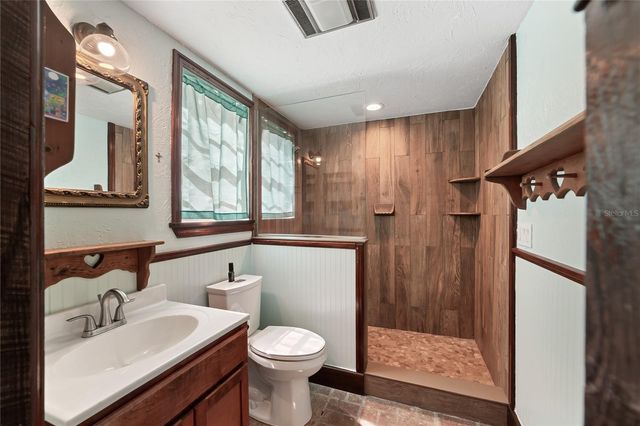 1905 MYRTLE LAKE AVENUE, Fruitland Park, FL 34731