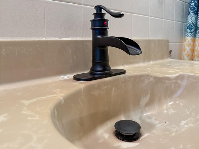 1905 MYRTLE LAKE AVENUE, Fruitland Park, FL 34731