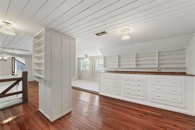 1905 MYRTLE LAKE AVENUE, Fruitland Park, FL 34731