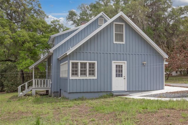 1905 MYRTLE LAKE AVENUE, Fruitland Park, FL 34731