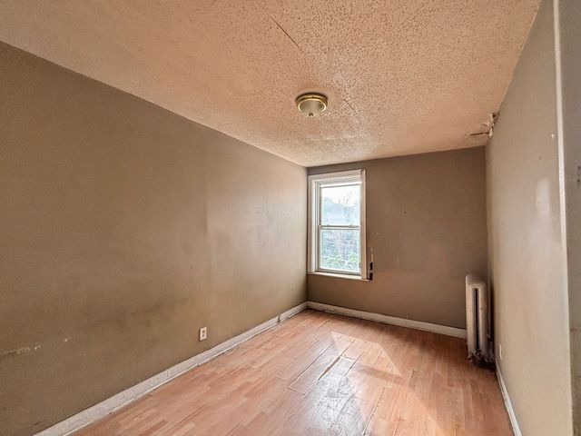 7136 S East End Avenue, Chicago, IL 60649