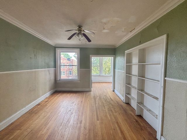 7136 S East End Avenue, Chicago, IL 60649