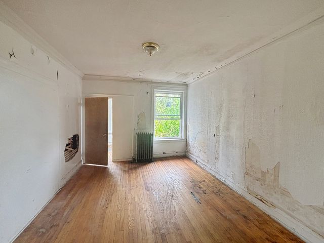 7136 S East End Avenue, Chicago, IL 60649