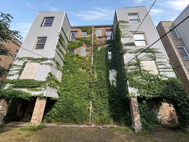 7136 S East End Avenue, Chicago, IL 60649