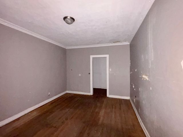 7136 S East End Avenue, Chicago, IL 60649