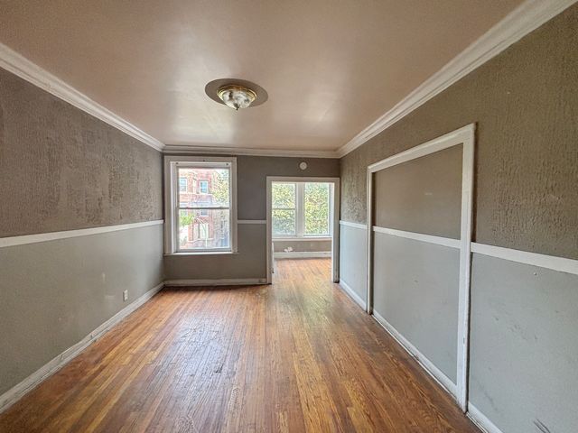 7136 S East End Avenue, Chicago, IL 60649